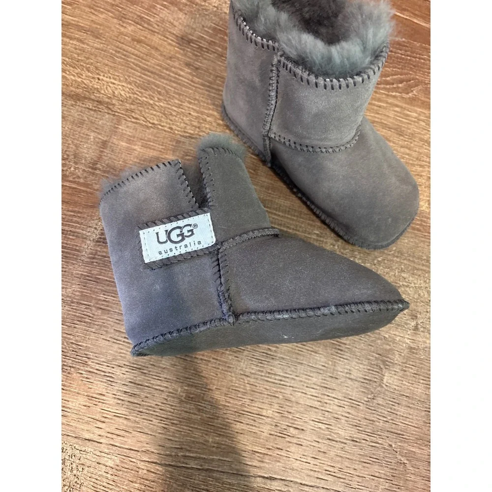 UGG Erin gray fur bootie shoes Large toddler 7